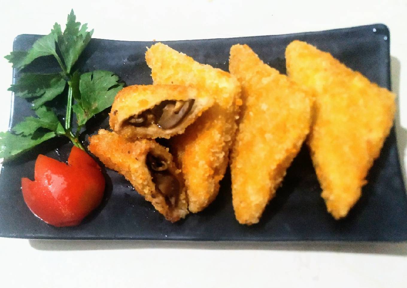 Roti Goreng Ayam Jamur Saos Tiram