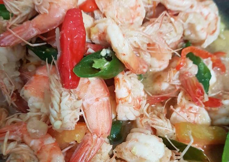 Resep Udang Masak Cabe Ijo yang Bikin Ngiler