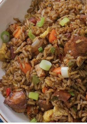 Una foto de Arroz Chino Frito al estilo venezolano