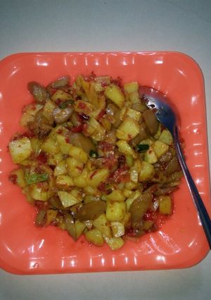 Foto resep Balado kentang sosis pedas