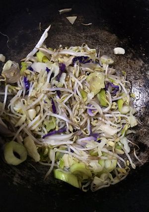 Foto resep Tumis tauge bunga telang