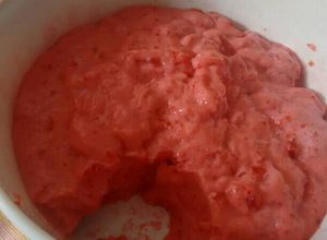 Una foto de Gelatina de cereza con búlgaros o kéfir.ॐ