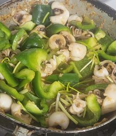 mực xào ớt chuông