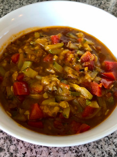 Una foto de Salsa rápida de zapallitos italianos y tomate