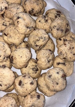 A picture of Sonja’s chocolate chip cookies.
