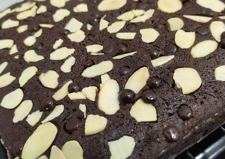 Bagaimana Menyiapkan Sempurna Brownies chocochips almond