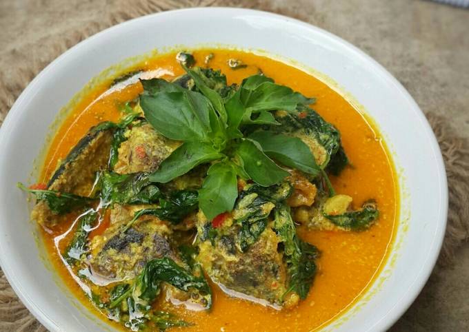 Gulai pindang tongkol