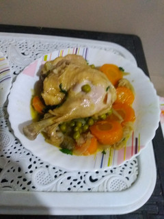 صورة لوصفة طبق الدجاج مع البزلاء(الجلبانة)