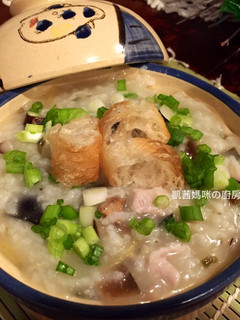 香菇皮蛋瘦肉粥 的食譜成品照片