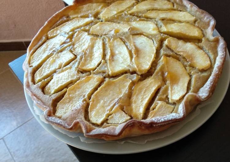 Tarta de manzana y hojaldre😊