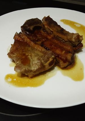 Una foto de Costillas con mostaza y miel en Instant Pot (cocción lenta)