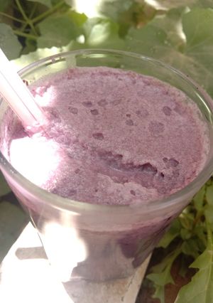 A picture of Cherry Shake 🍒🍷🍷🍷.