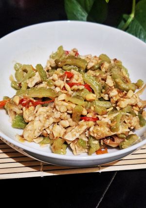 Foto resep Oseng Pedas Tempe Pare