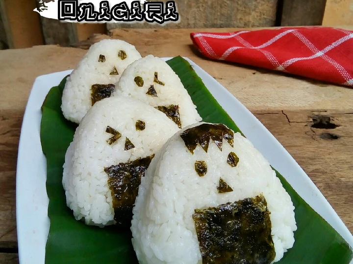 Langkah Gampang Membuat Resep  🌸Simple Onigiri yang Bisa Manjain Lidah, Enak Banget