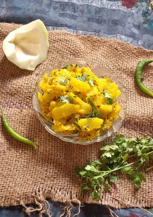कच्चा पपीता बेसन करी रेसिपी मुख्य फोटो