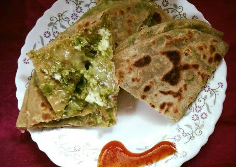 Recipe of Speedy Matar paneer and cheese paratha