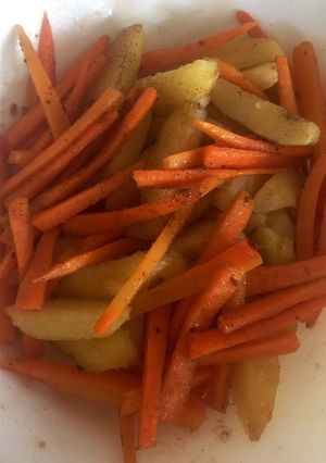 A picture of Roasted Potatoes & Carrots.