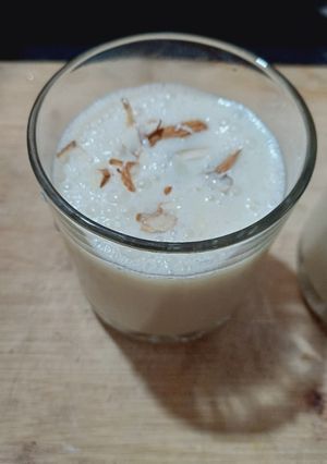 A picture of Mango crush lassi.