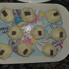 A picture of Coconut snack.