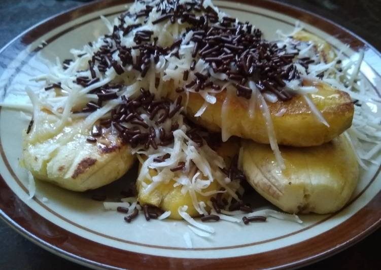 Langkah Mudah untuk Masak Pisang gepuk bakar coklat keju, Enak Banget