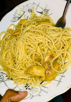 Une photo de Spaghettis sautés au poulet épicé