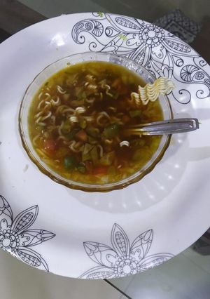 A picture of Hot and sour soup.