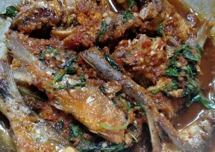 Ikan bandeng masak ala kadarnya