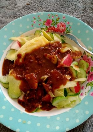 Foto resep Rujak Siram Terasi