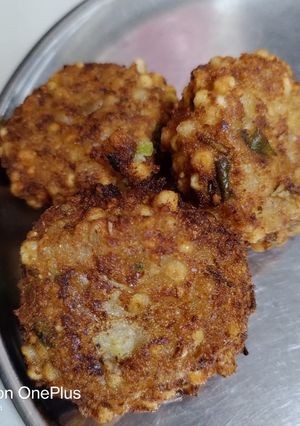 સાબુદાણા ના વડા (Sabudana Vada Recipe In Gujarati) રેસીપી મુખ્ય ફોટો