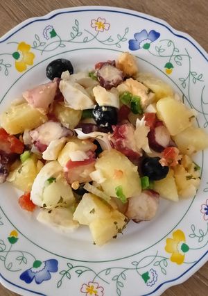 Una foto de Ensalada campera con pulpo