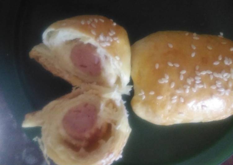 Mini Cheese Hotdog Bun