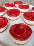 Mini cheesecake allo yogurt e peschenoci