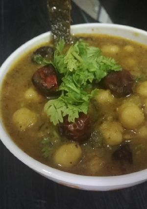 A picture of Chikat chole.