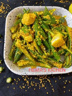 રાઈ વાળા મરચાં (Rai Vala Marcha Recipe In Gujarati) રેસીપી મુખ્ય ફોટો