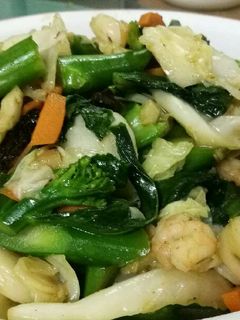 รูปของ หอยเชลล์ผัดผักรวมมิตร