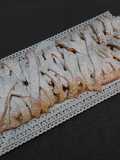 Strudel împletit cu pere, ciocolată și nuci