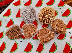 Una foto de Snack saludable 2: cocadas de plátano