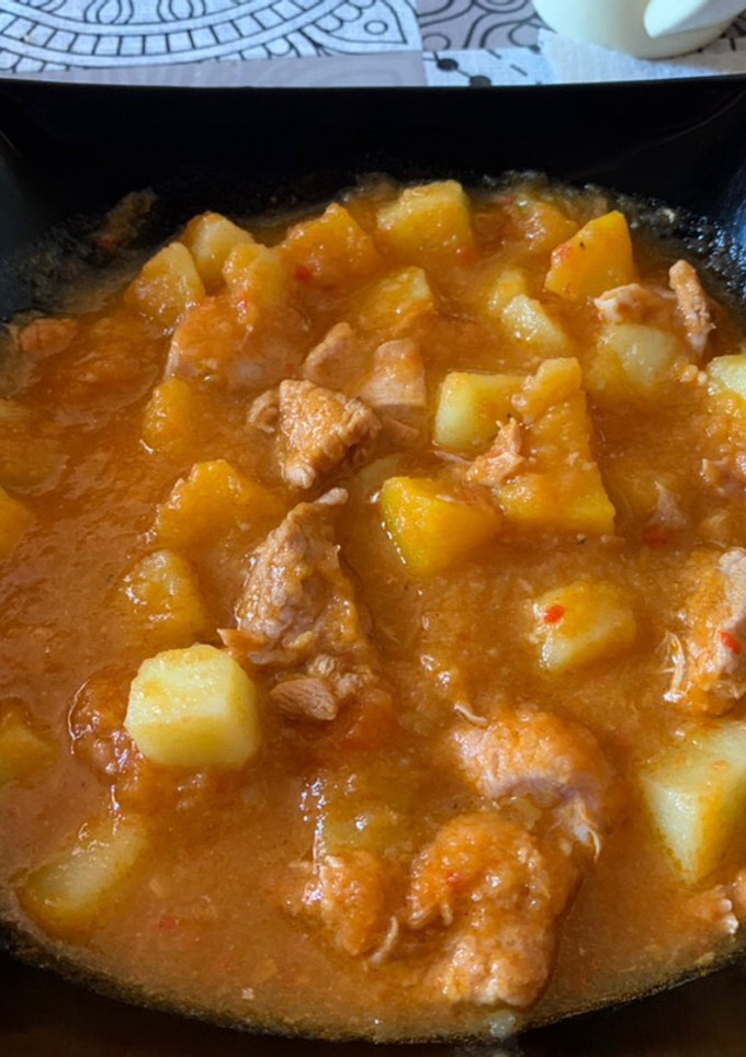 Una foto de Estofado carne y verduras para Mambo