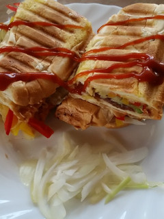 Melegszendvics panini sütőben recept fotója