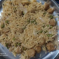 A picture of Soya bean pulao.