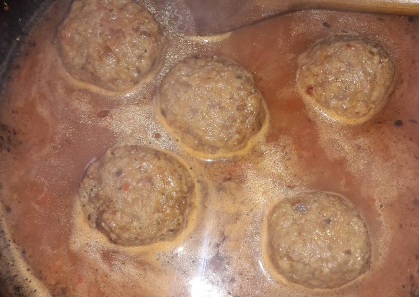 Salsa mixta con albóndigas