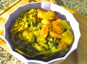 Una foto de condimentos para wok
