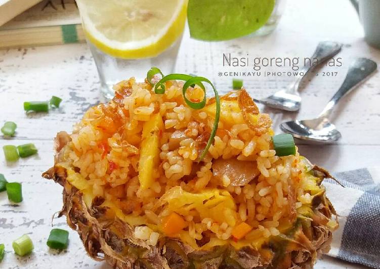 Bagaimana Membuat Nasi goreng nanas yang Lezat