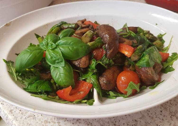 Steps to Prepare Speedy My Ginger & Garlic Buttered Mushrooms, Asparagus Veg