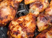 Une photo de marinade pilon de poulet