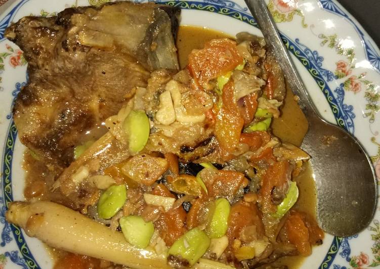 Resep Ikan asap sambel tauco pete, Bisa Manjain Lidah