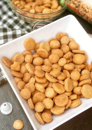 A picture of Semolina snack/chin chin.