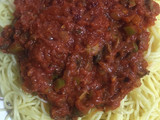 اسپاگتی با سس (بدون گوشت)