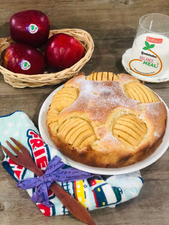 A picture of Apple Cake.