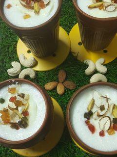 पंजाबी लस्सी (Punjabi lassi recipe in hindi) रेसिपी मुख्य फोटो